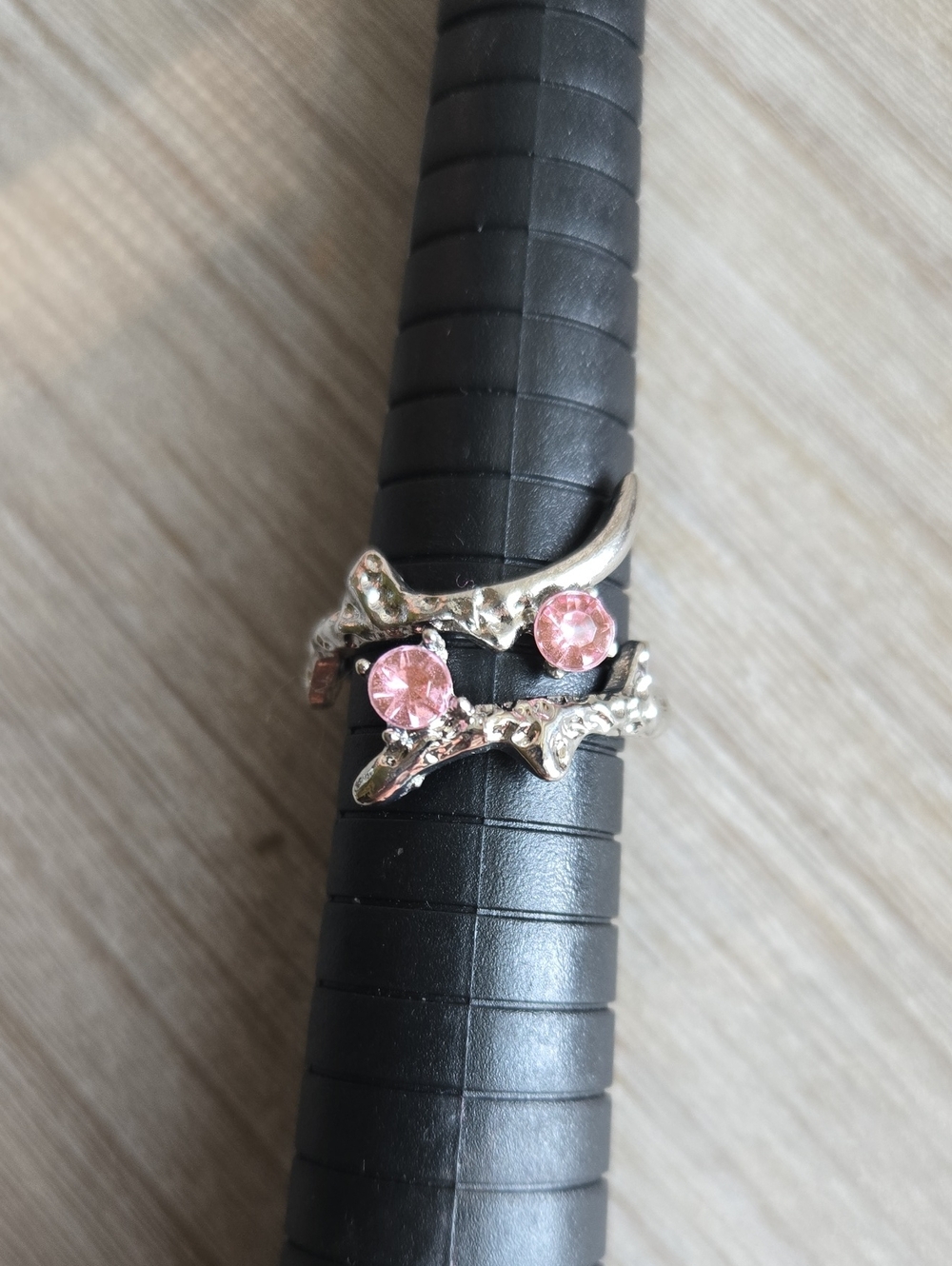 Silver-Trim Branch Ring with Pink Crystal Accents.Size 6.5.